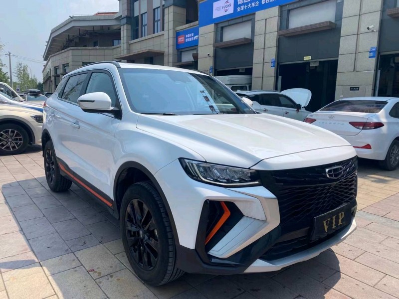 成都22年吉利博越3