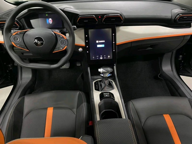 成都22年东风奕炫9