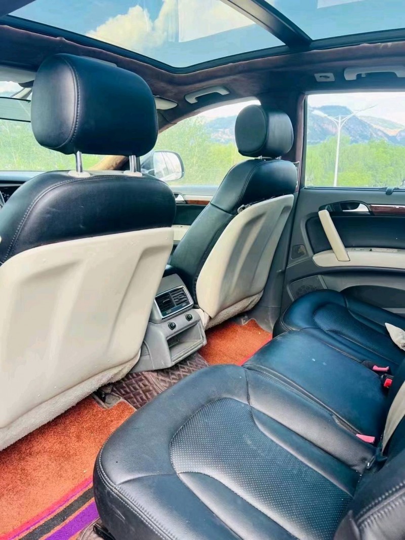 成都08年奥迪Q77