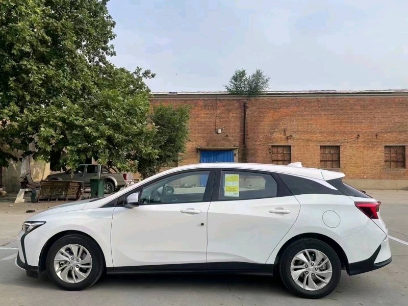 邢台23年别克微蓝7