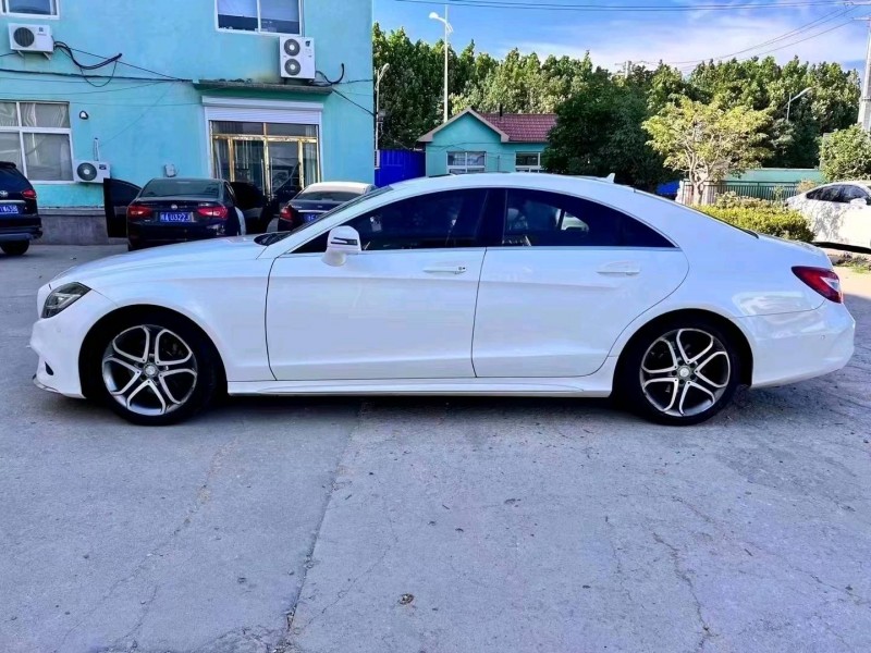 东营15年奔驰CLS2