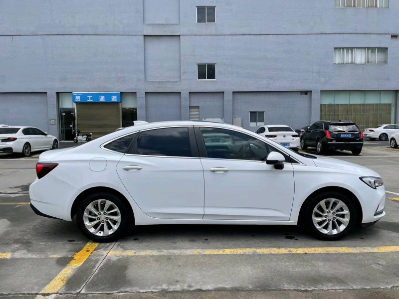 广州20年别克威朗4