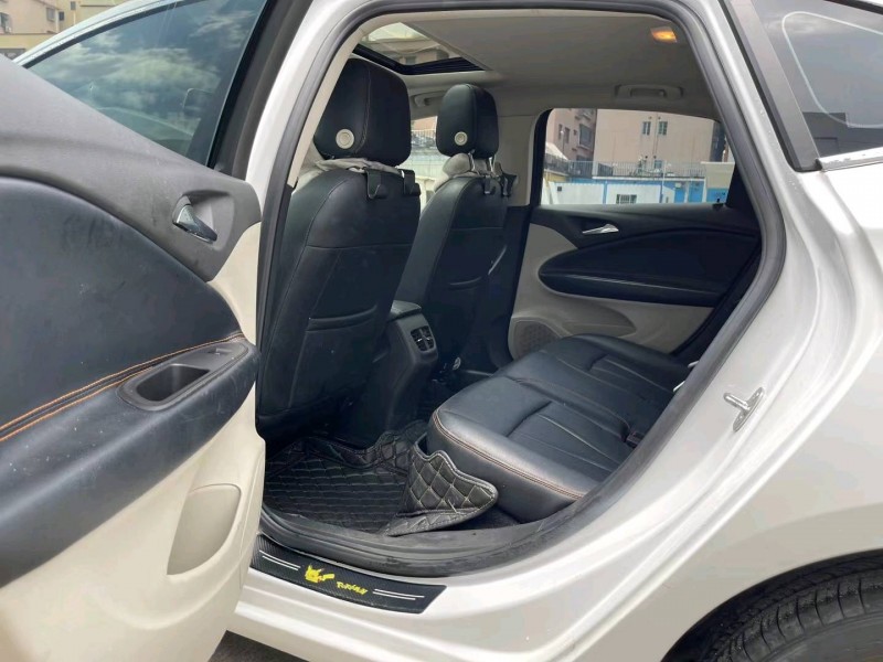 广州20年别克威朗8