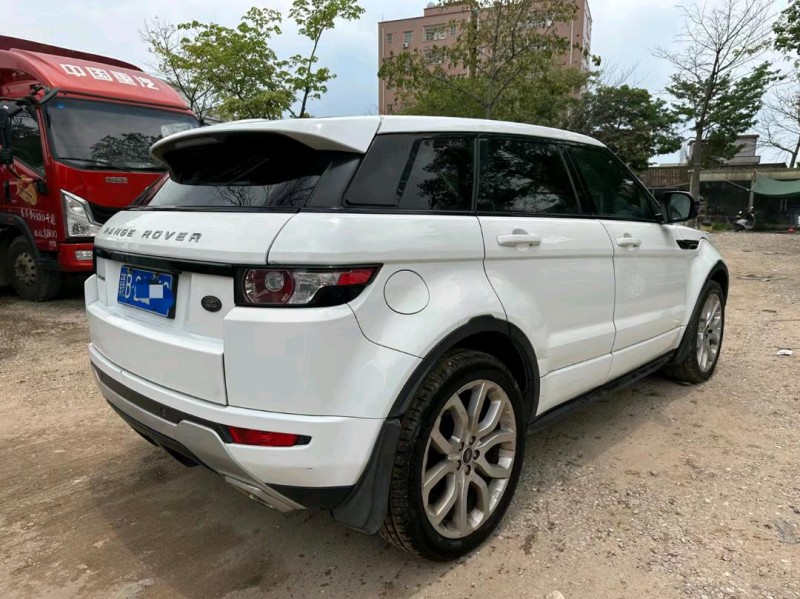 广州13年路虎极光8