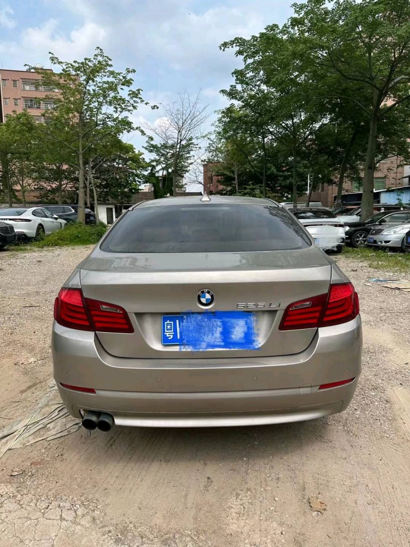 广州13年宝马5系9