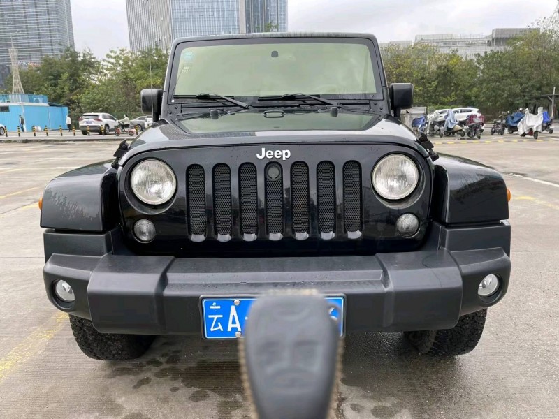 广州17年Jeep牧马人1