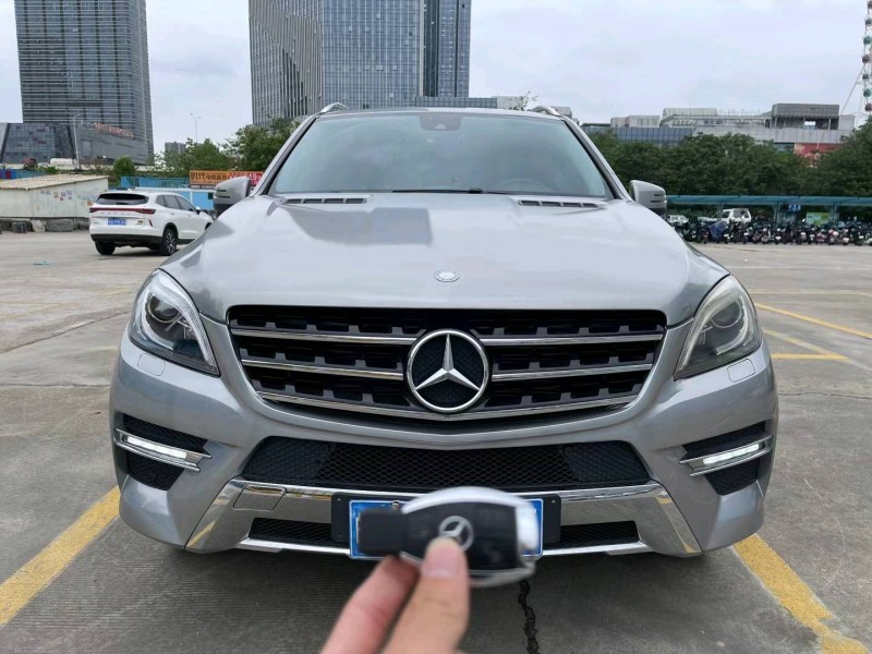 广州13年奔驰ML1