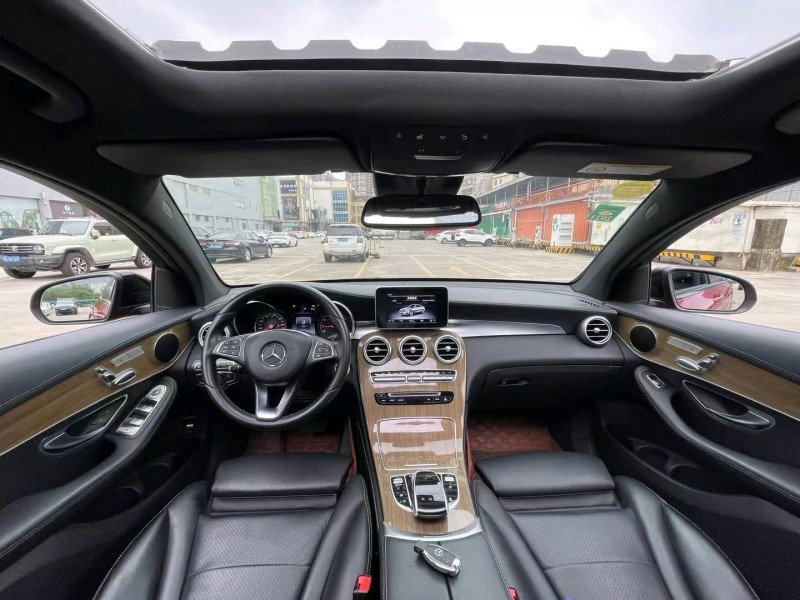 广州17年奔驰GLC5