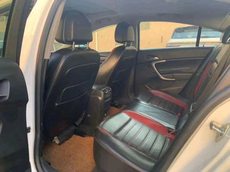 汕头12年别克君威4