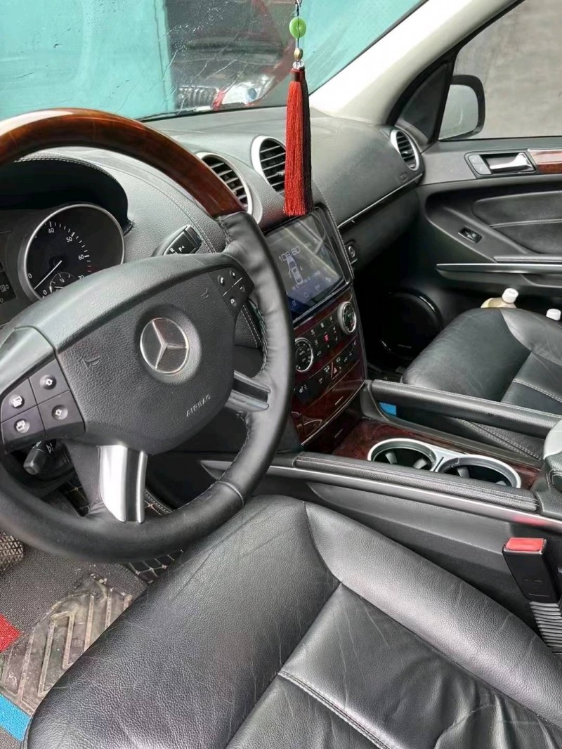 枣庄07年奔驰GL8