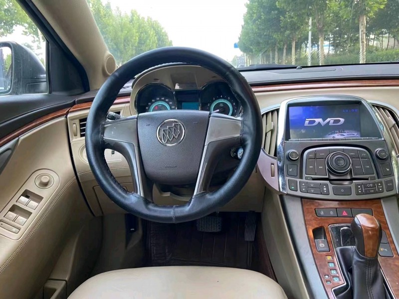 东营13年别克君越5