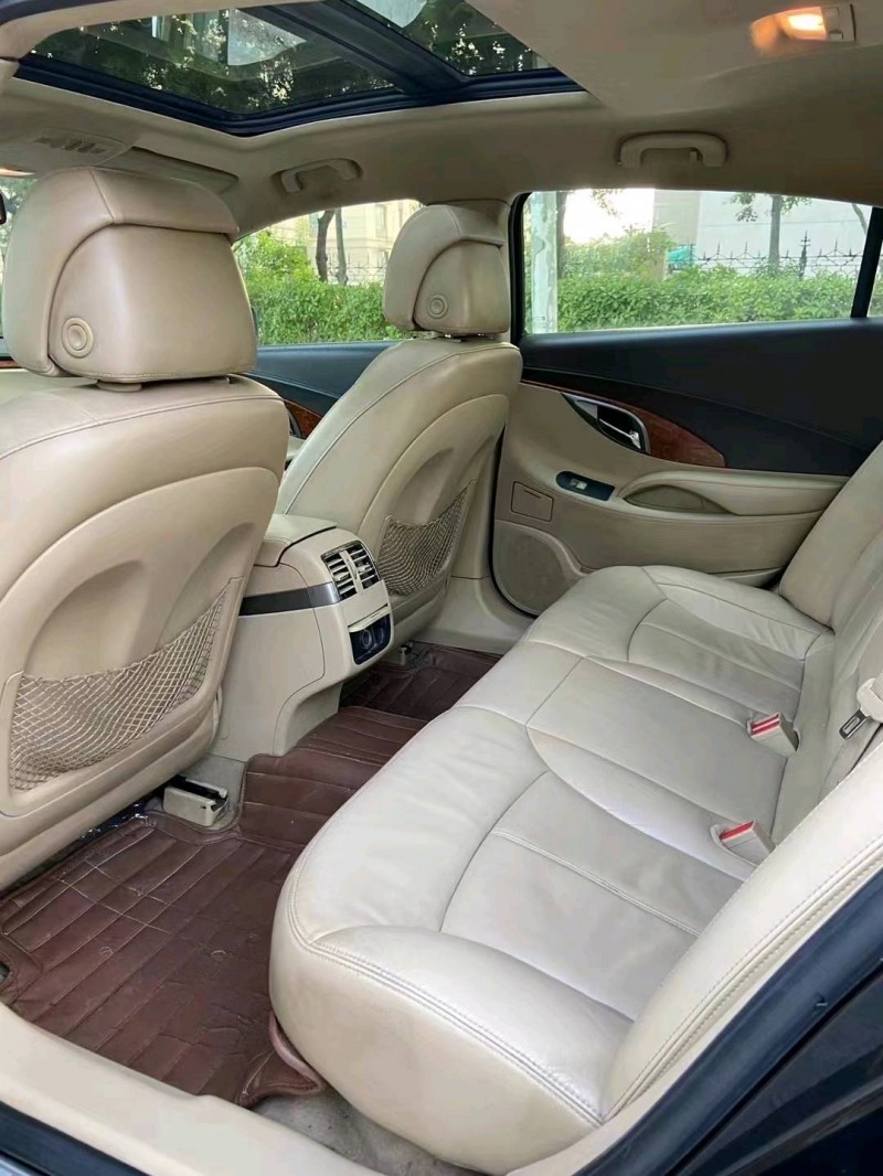 东营13年别克君越8