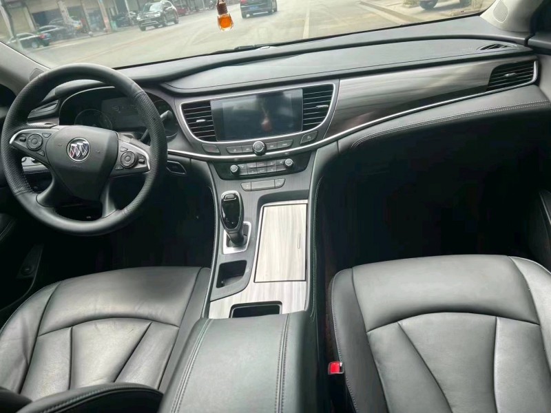 邵阳21年别克君越8