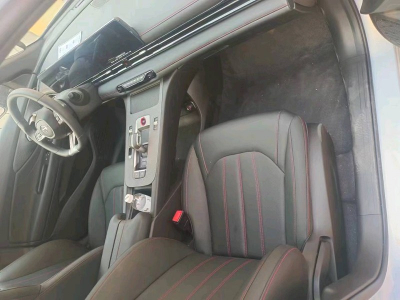 保定23年传祺影豹4