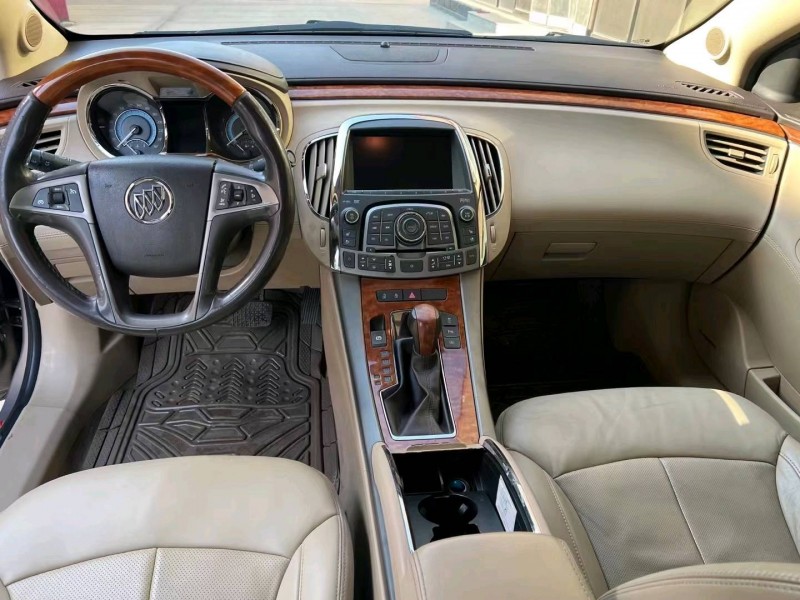 保定11年别克君越4