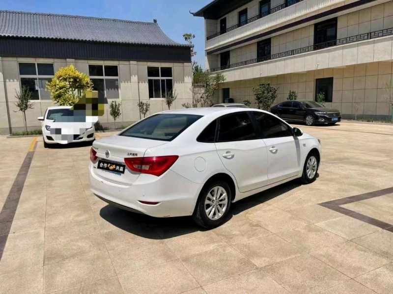 邢台17年别克英朗4