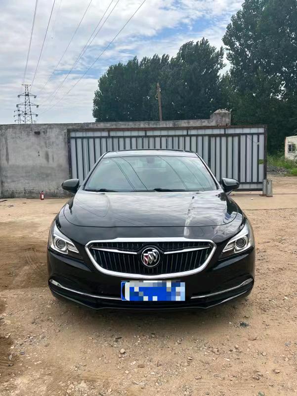 青岛17年别克君威1