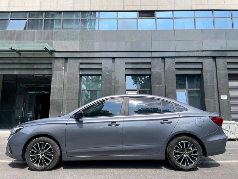 成都22年荣威i53