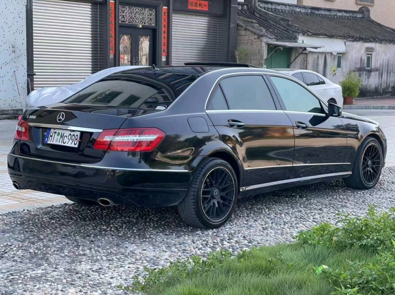 汕头13年奔驰E8