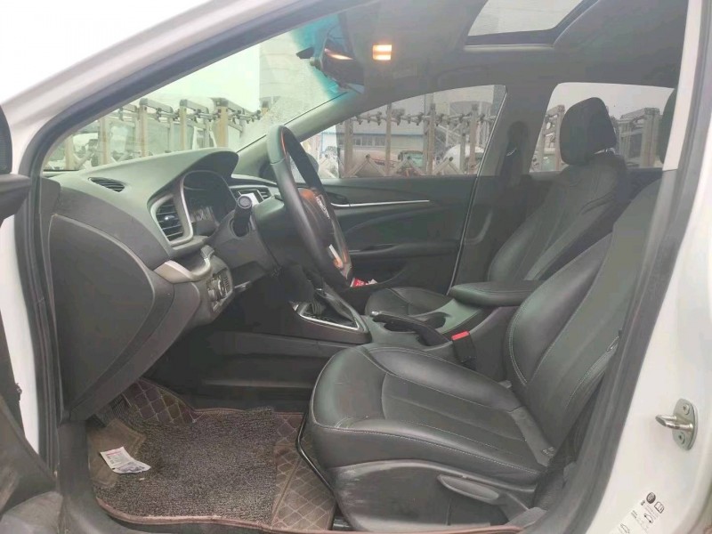 青岛21年别克英朗4