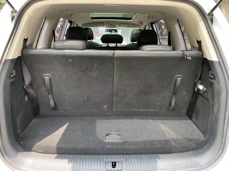 成都22年荣威RX86