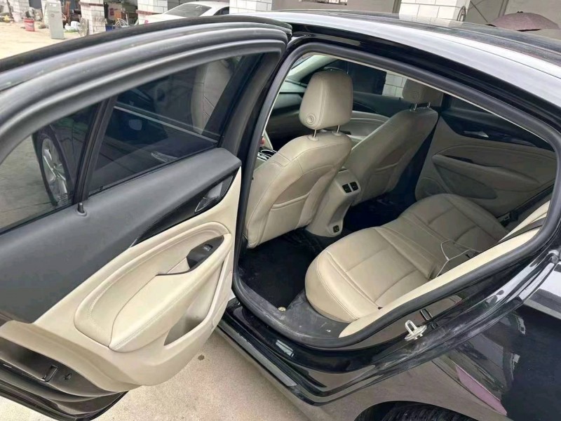 邯郸21年别克君威6