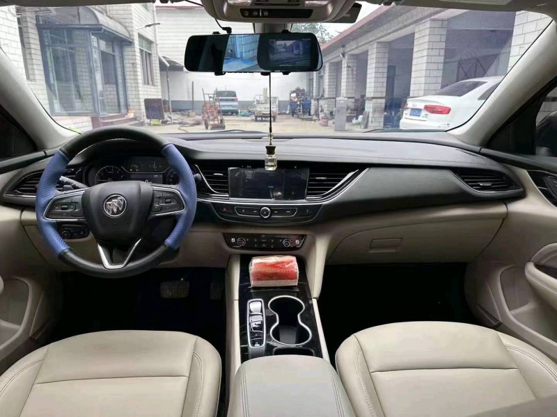 邯郸21年别克君威7