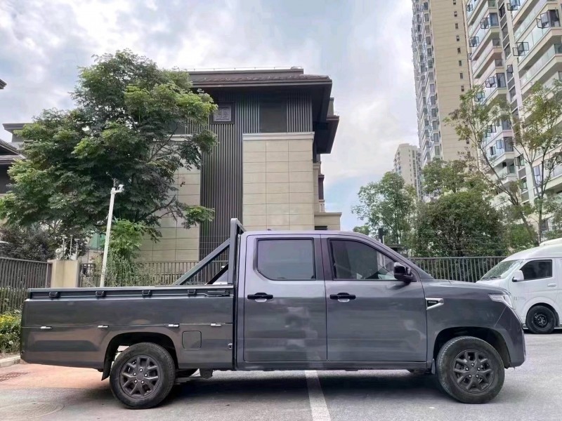 成都21年五菱汽車征途3