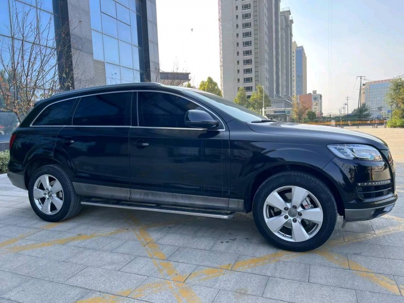 济宁12年奥迪Q73