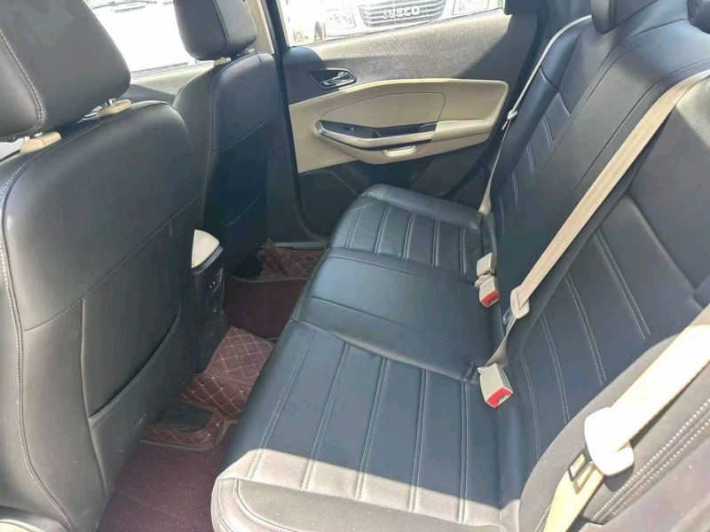 重庆18年福特福睿斯7