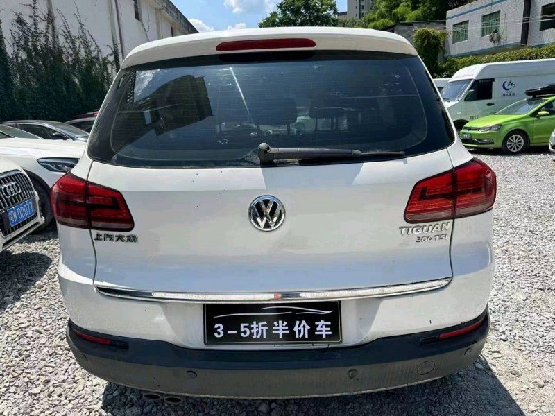 重庆16年大众途观9