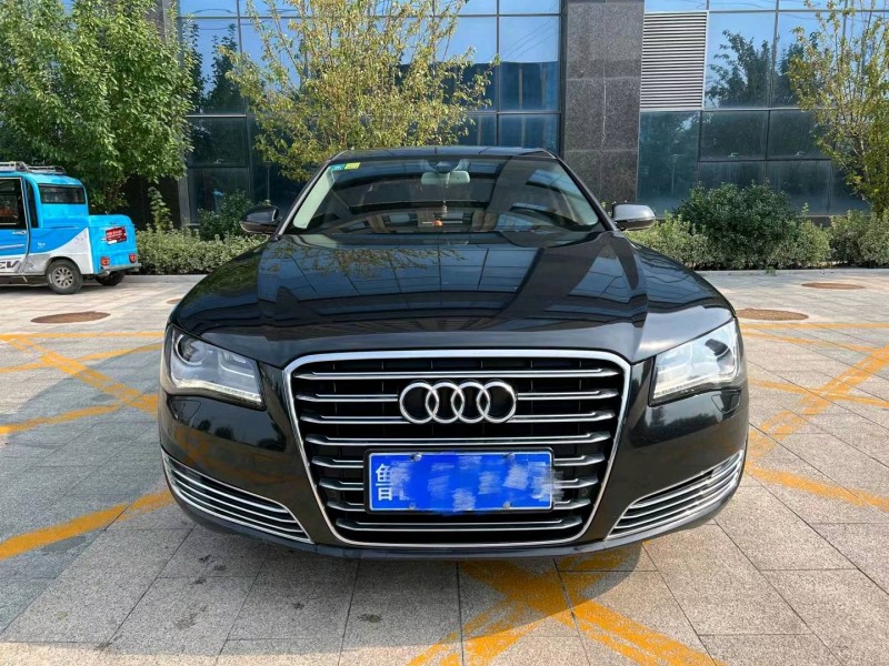 济宁13年奥迪A8L1