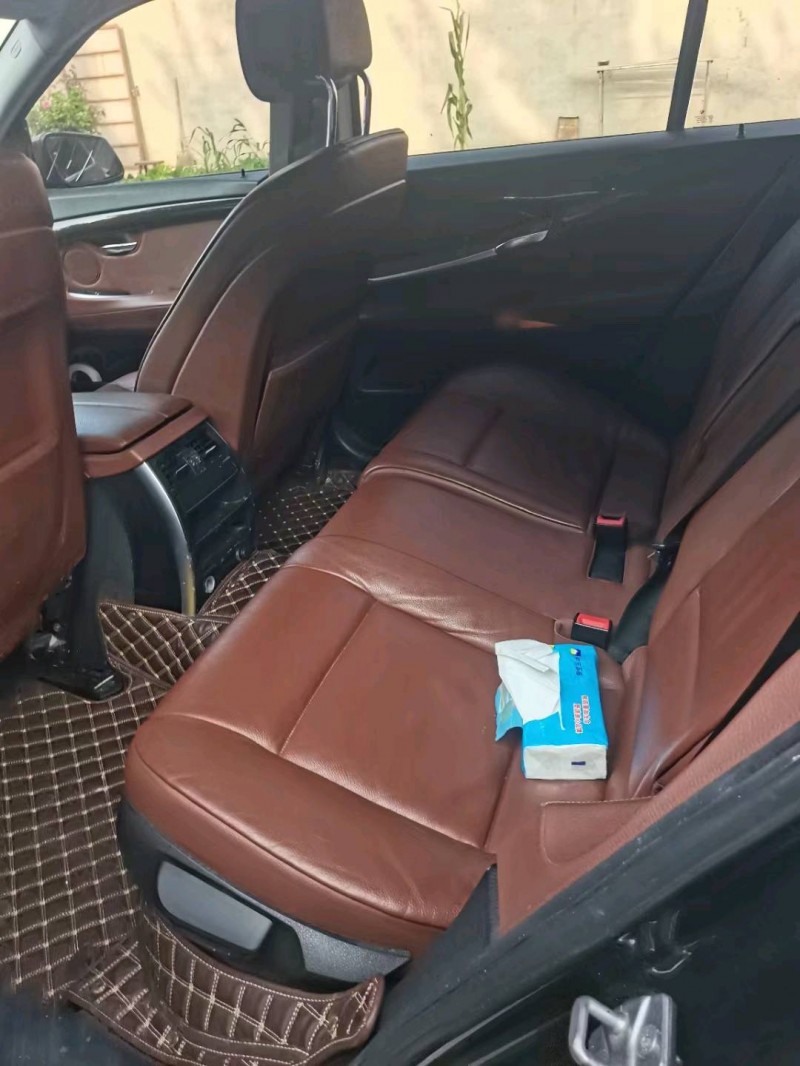 保定11年宝马5系GT3