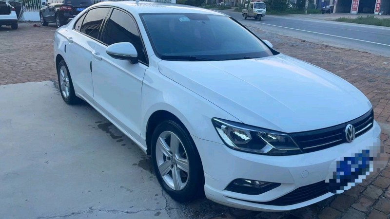 保定17年大众凌渡3