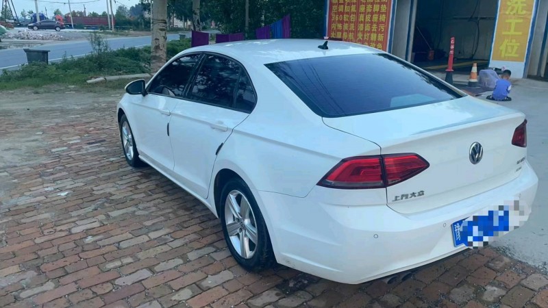 保定17年大众凌渡5