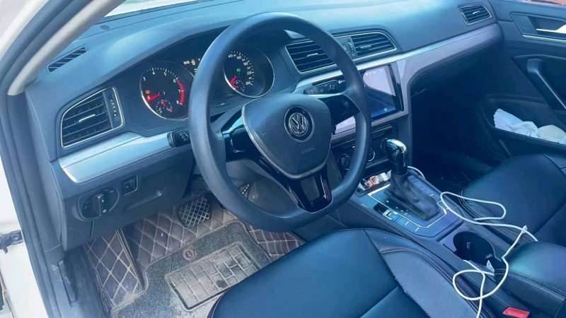 保定17年大众凌渡6