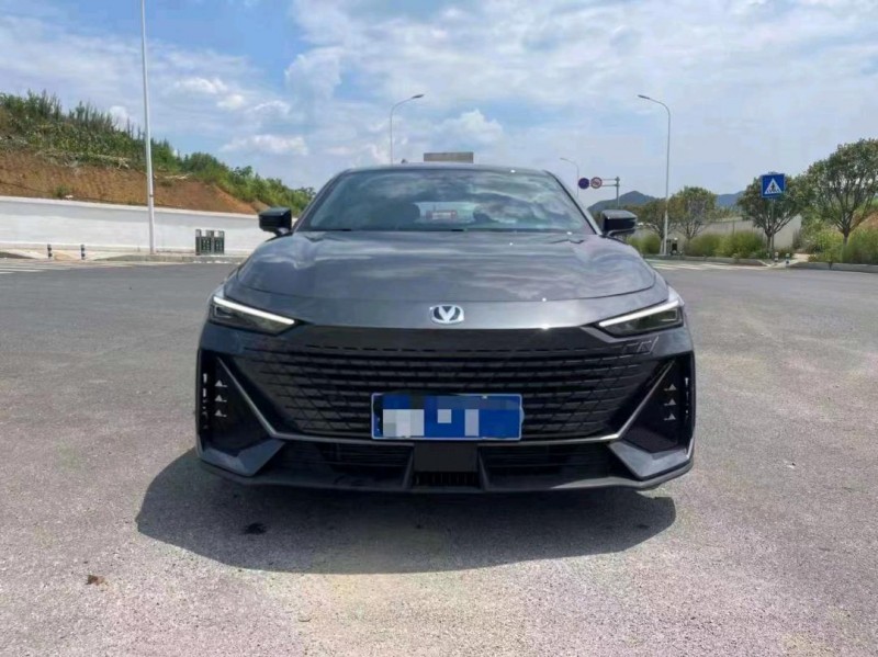 重慶23年長安汽車UNI-V1