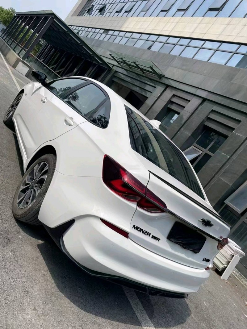 成都20年雪佛兰科鲁泽4