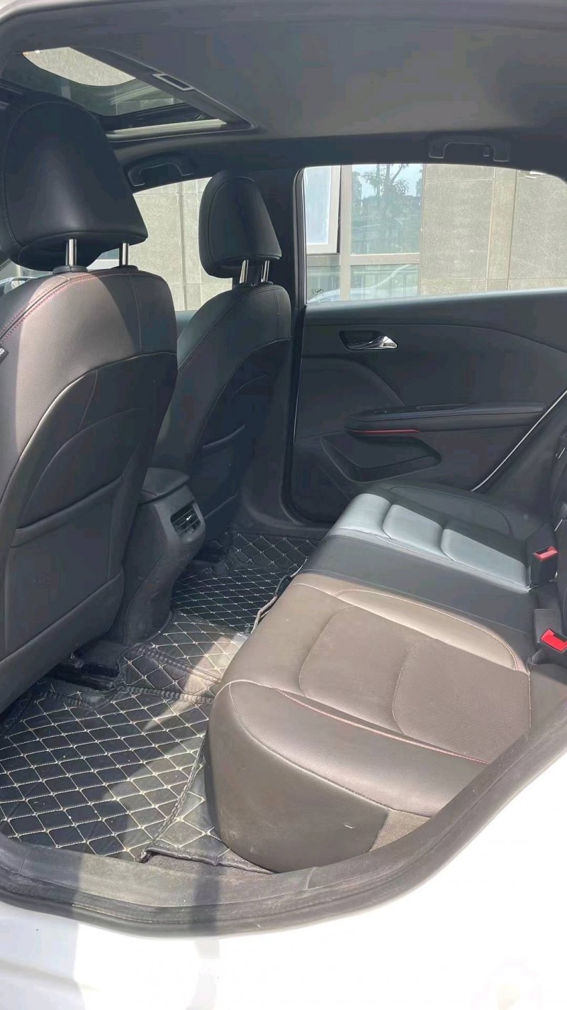 成都20年雪佛兰科鲁泽7