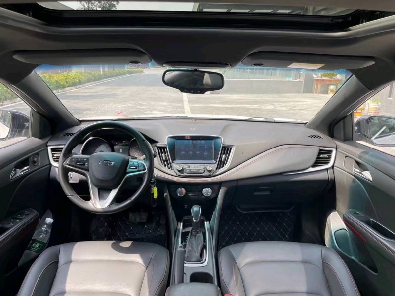 成都20年雪佛兰科鲁泽9