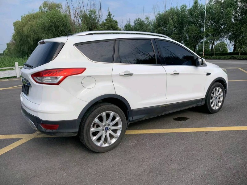 徐州13年福特翼虎4