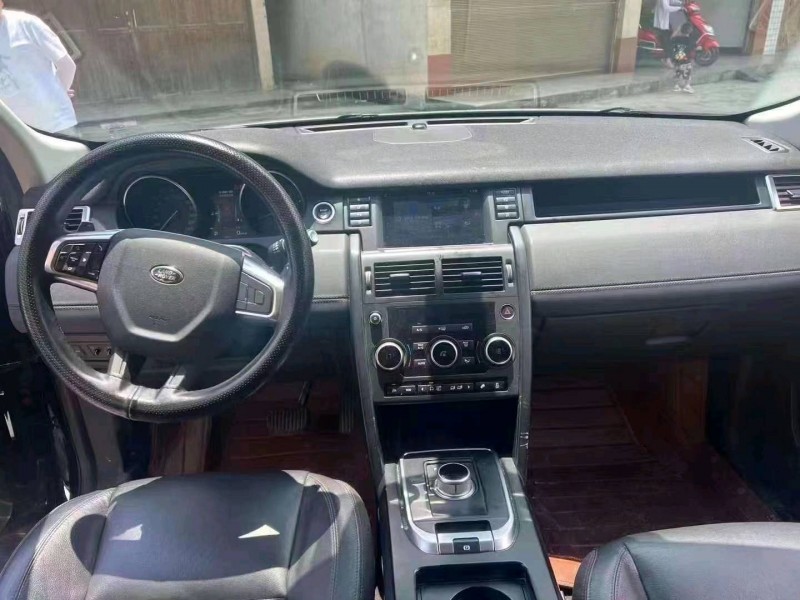 重庆16年路虎神行者5