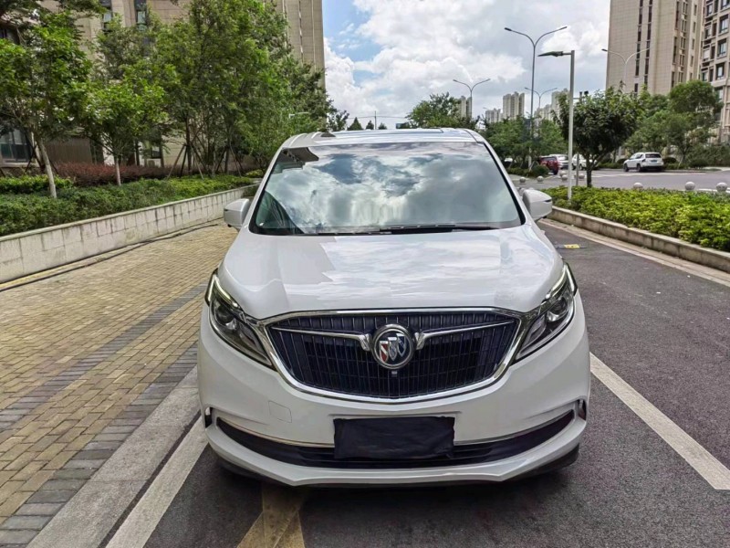 苏州19年别克GL81