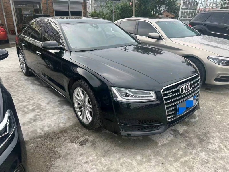 邢台18年奥迪A8L2