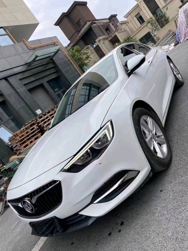 成都19年别克君威2