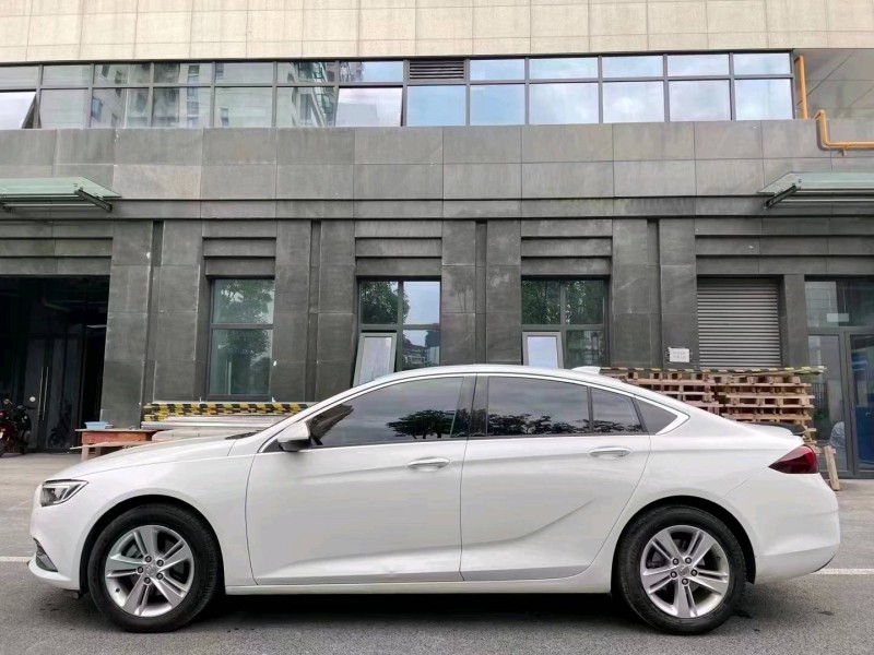 成都19年别克君威3