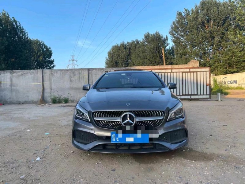 东营17年奔驰CLA1