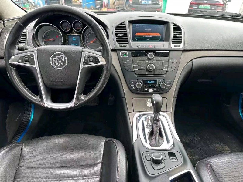 保定11年别克君威4