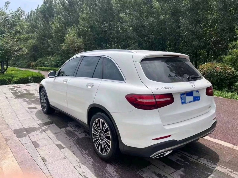 枣庄19年奔驰GLC3