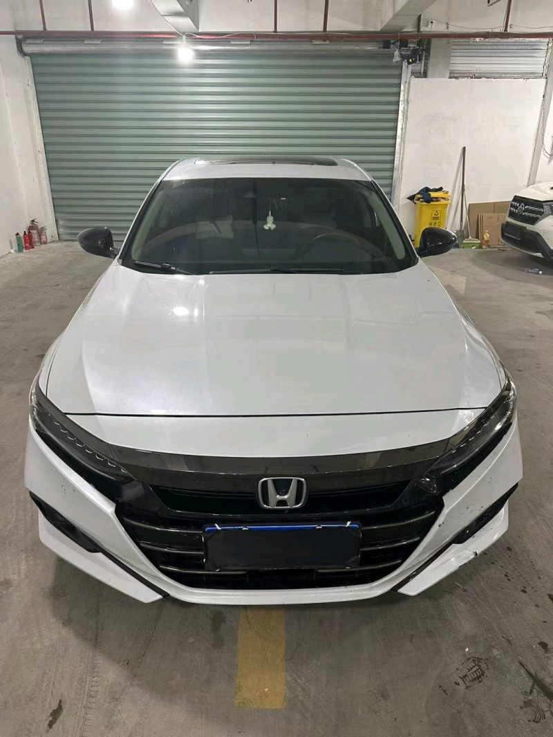 合肥22年本田雅阁1